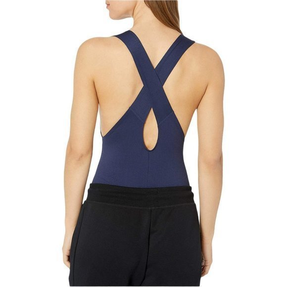 NWT Spalding Seamless‎ Deep V-neck Bodysuit Undershirt - Picture 3 of 13